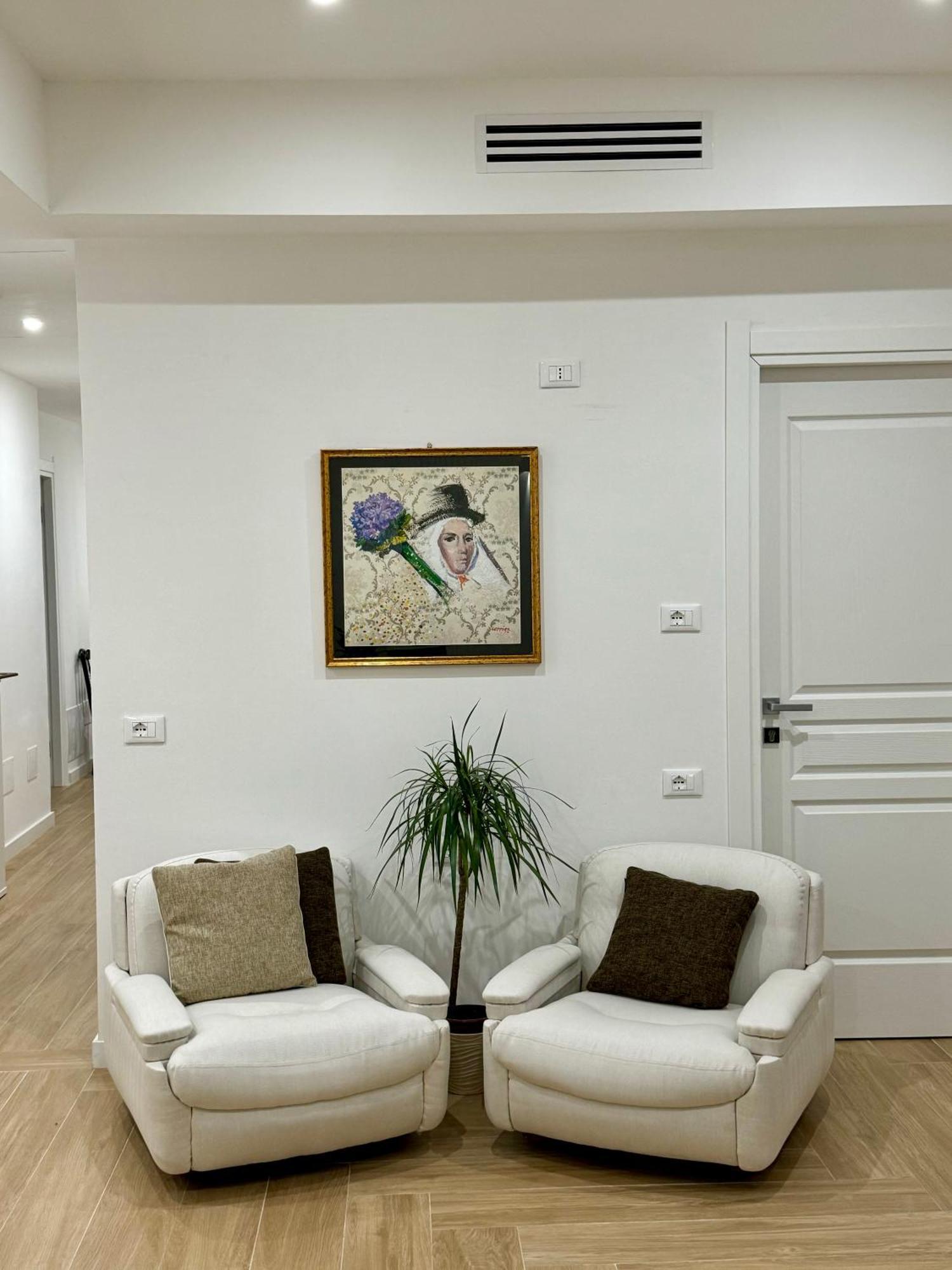 Feel Boutique Rooms Oristano Exterior photo