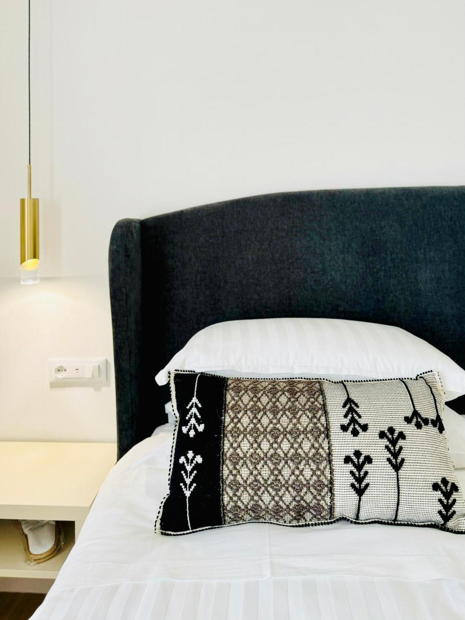 Feel Boutique Rooms Oristano Exterior photo