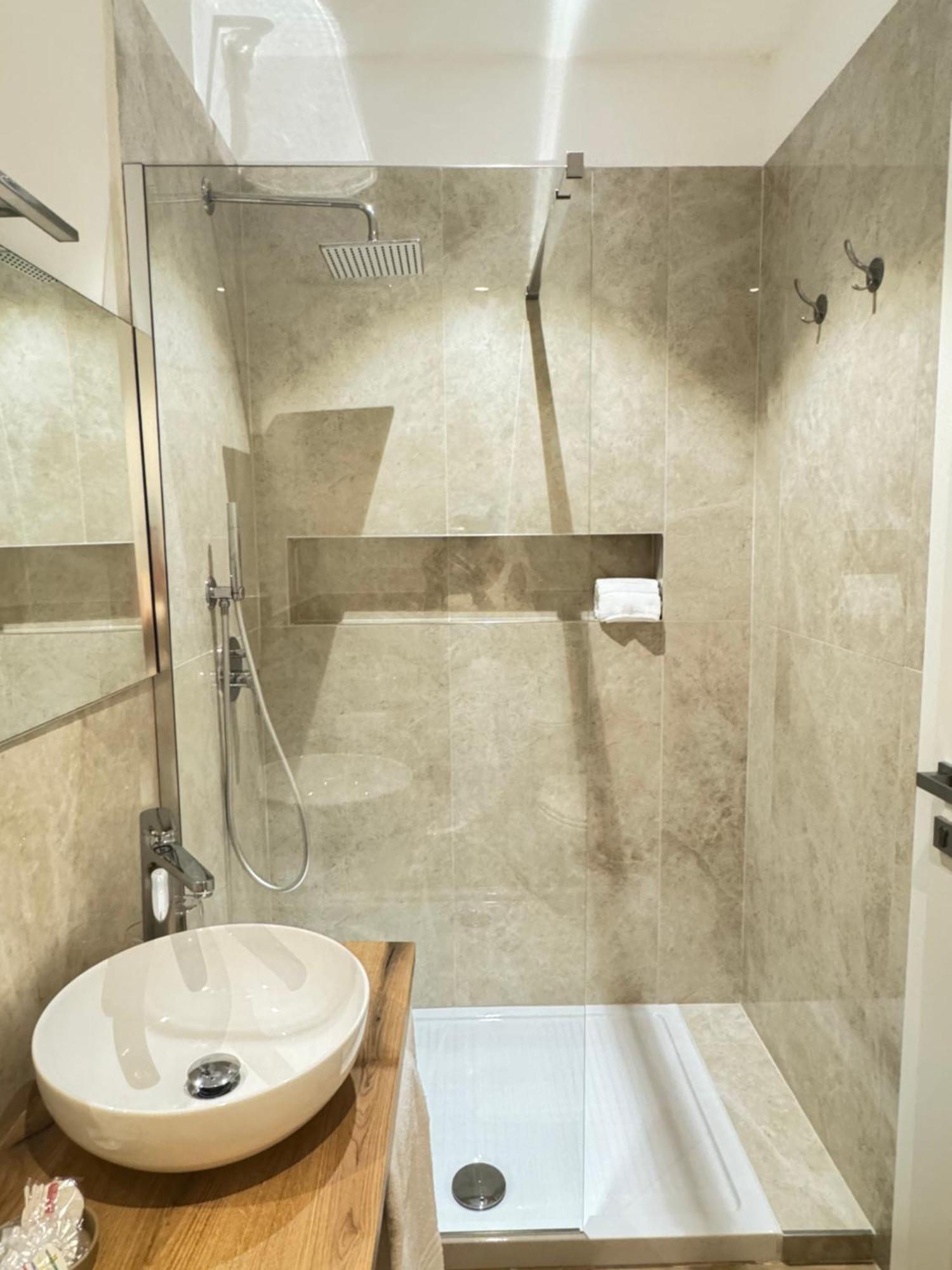 Feel Boutique Rooms Oristano Exterior photo