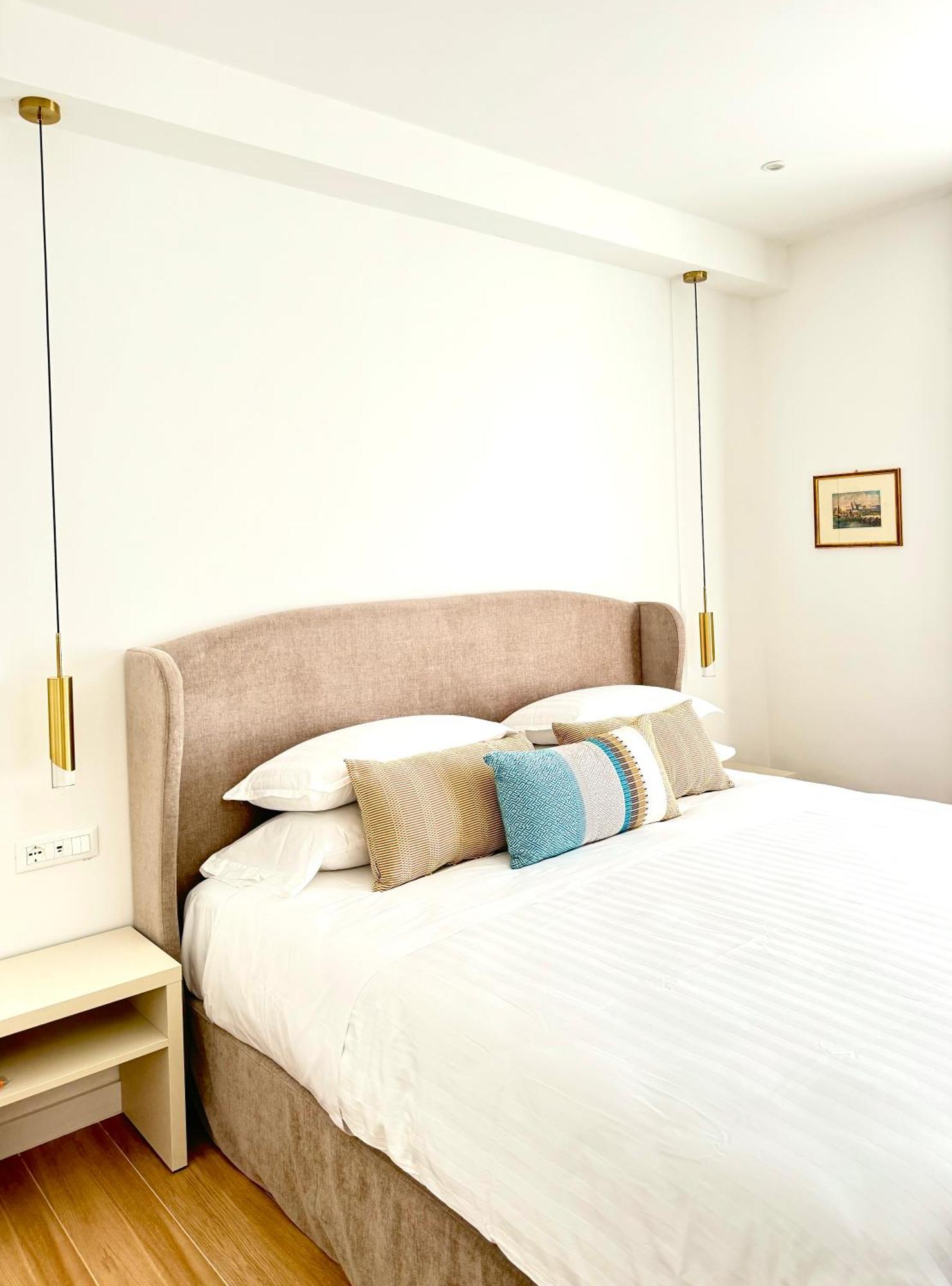 Feel Boutique Rooms Oristano Exterior photo